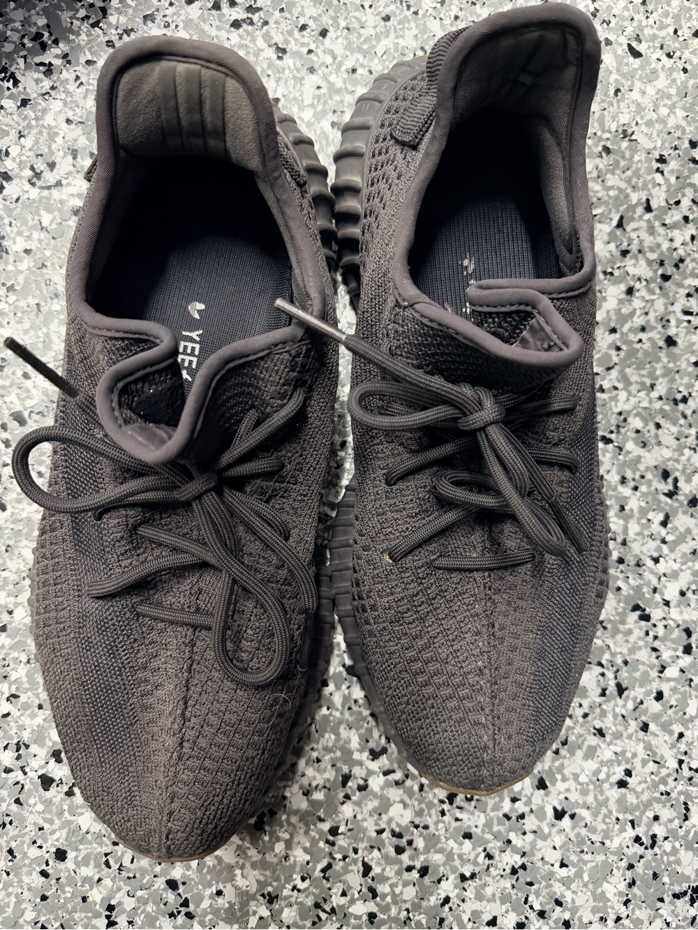 Adidas Yeezy Boost 350 V2 'Cinder' Sneakers FY2903 Men's Size 10.5